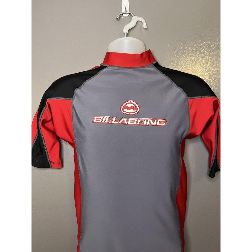 Billabong Rash Guard Shirt Mens Small/Med Gray Red Short Sleeve Surf Swim